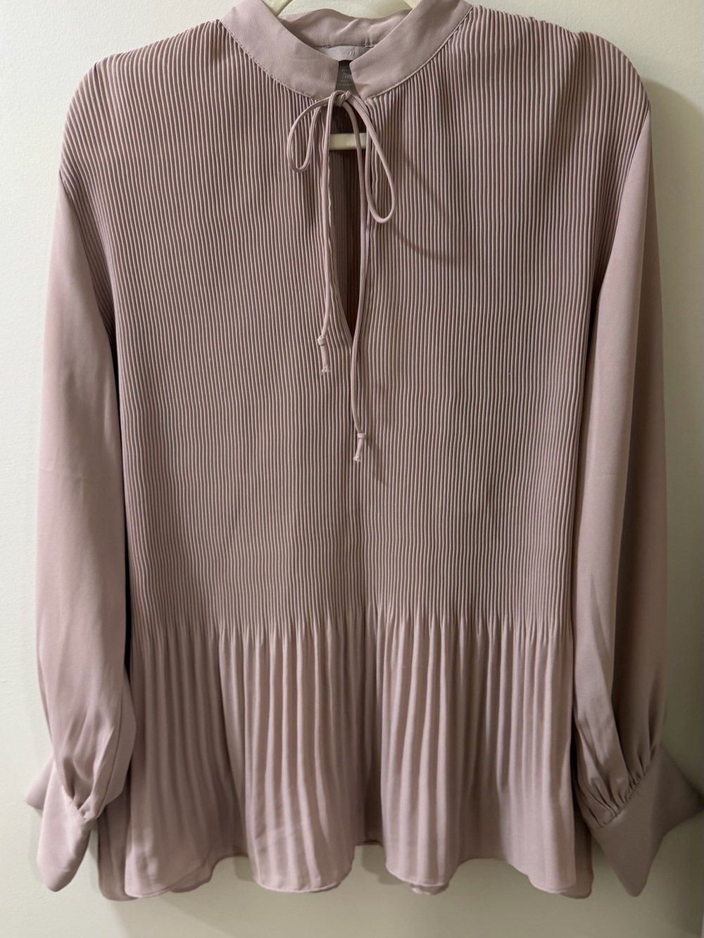 H&M Pleated Tie-Neck Blouse in Dusty Mauve